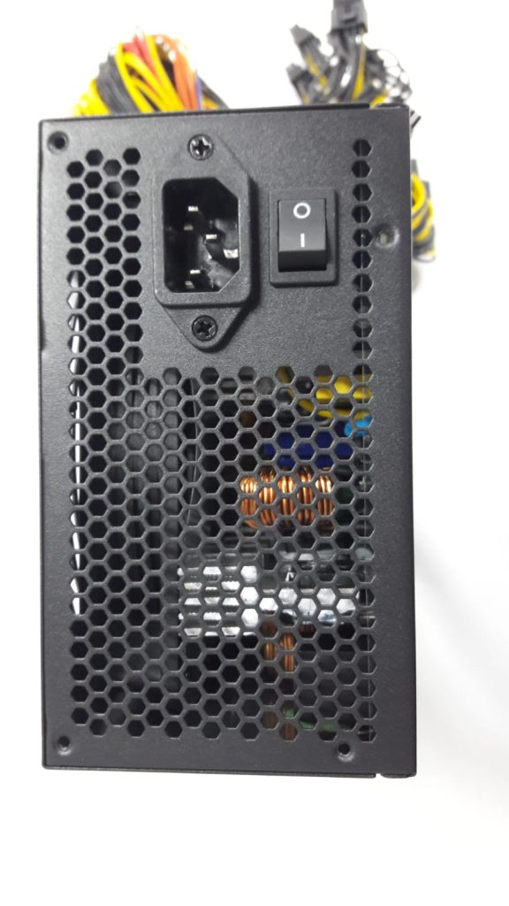 ספק כוח לכריית מטבעות דיגיטליים ZUMAX 1850W